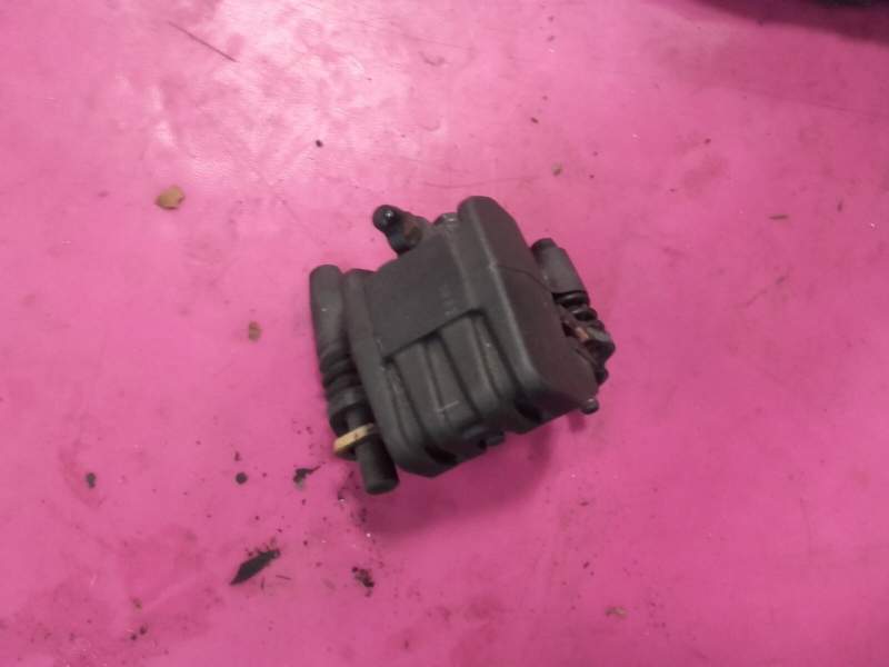 Etrier de frein arriere Kawasaki Ninja ZX9R 900 98-99 zx900c — photo 3/3