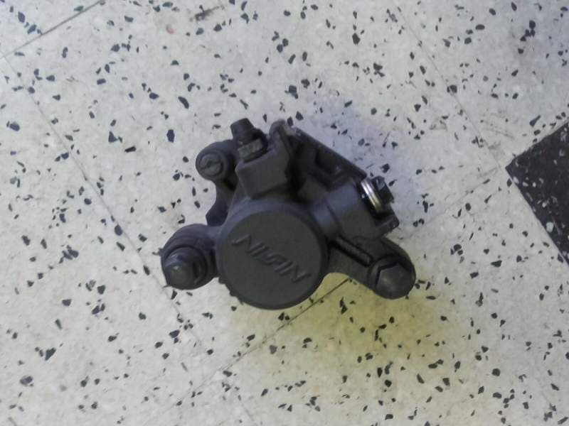 Etrier de frein arriere Kawasaki Z800 Z 800 13-16 — photo 3/3