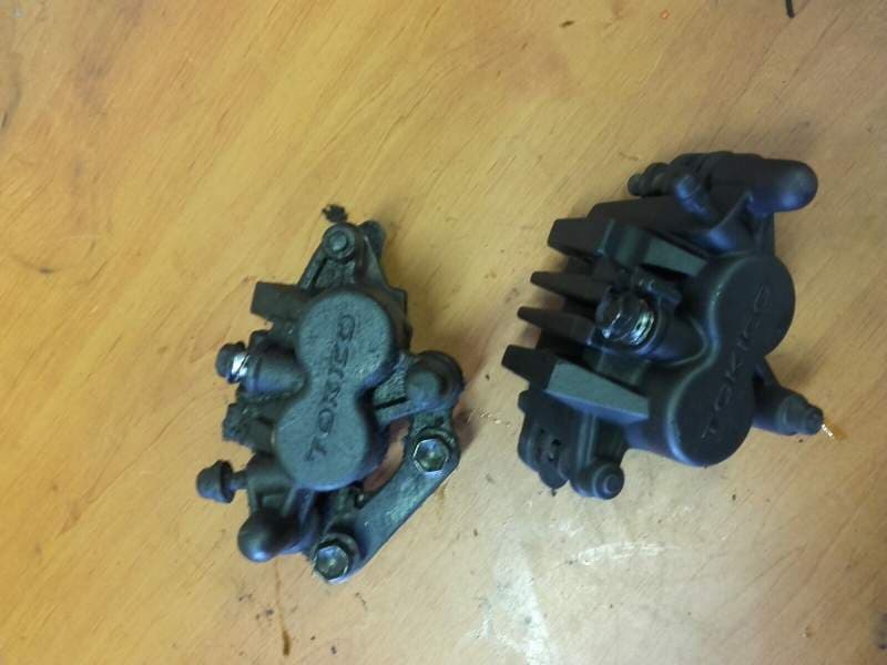 Etriers de frein avant Suzuki 650 DL V-strom ABS 07-11 js1b121 — photo 2/2