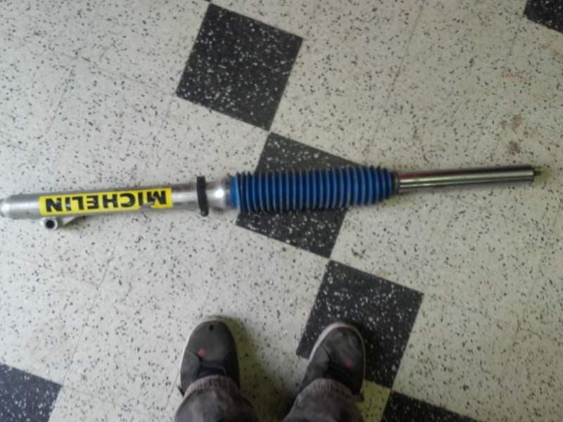 Fourche Suzuki 600 DR sn41a 86-89 — photo 6/8