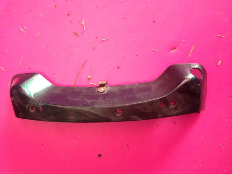 Jonction de carenage arriere Piaggio 125 LX4 M15100 LX Hexagon — photo 2/2