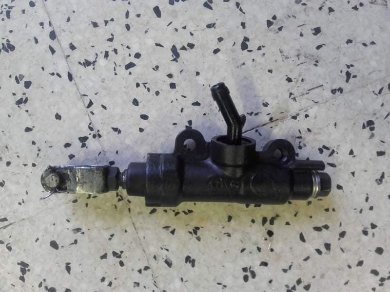 Maitre cylindre de frein arriere Kawasaki Z800 Z 800 13-16 — photo 1/1