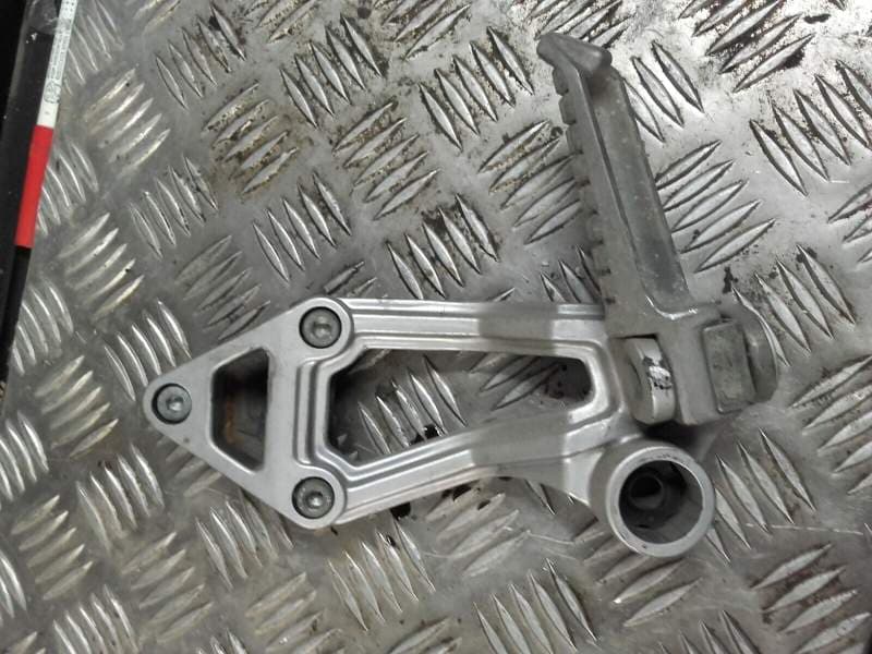 Platine de cale pied arriere gauche Kawasaki 1000 ZX10 Tomcat zxt00b — photo 2/2