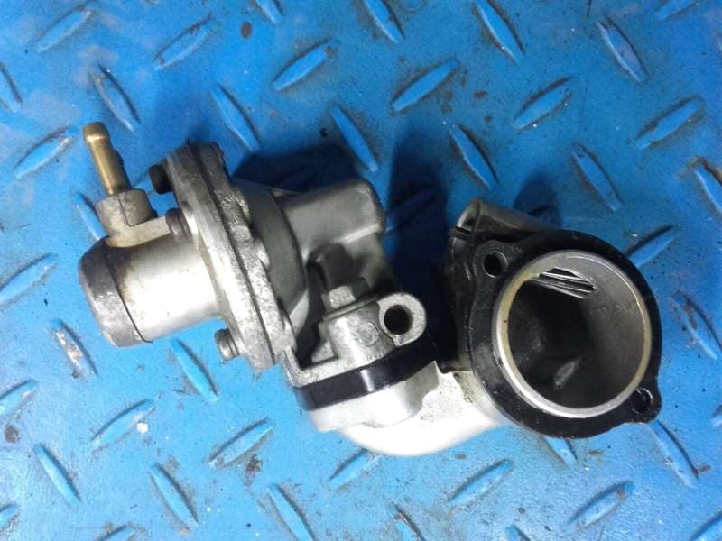 Pompe a essence Honda 1100 GL goldwing sc02 — photo 1/1