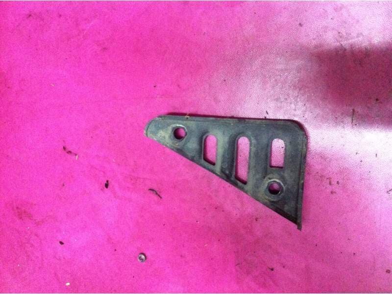 Protection de bras oscillant Suzuki 250 DR sj43a — photo 1/1