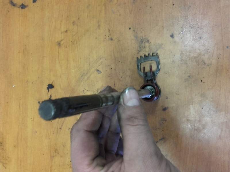 Selecteur de vitesses Suzuki 600 GSXF aj111 — photo 2/3