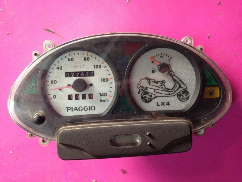 Tableau de bord Piaggio 125 LX4 M15100 LX Hexagon — photo 2/2