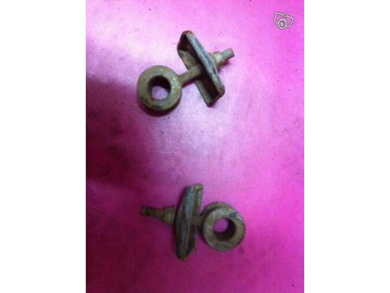 Tendeurs de chaine Suzuki 250 DR sj43a — photo 1/1
