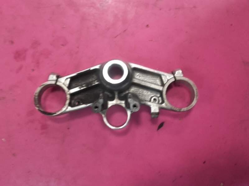 Té de fourche superieur Kawasaki Ninja ZX9R 900 98-99 zx900c — photo 1/2