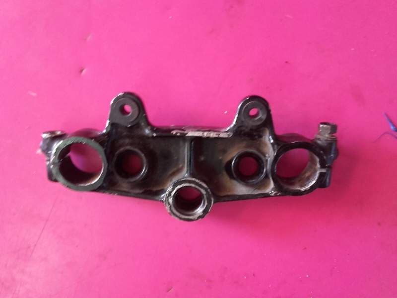 Té de fourche superieur Suzuki 125 dr sf43b — photo 1/2
