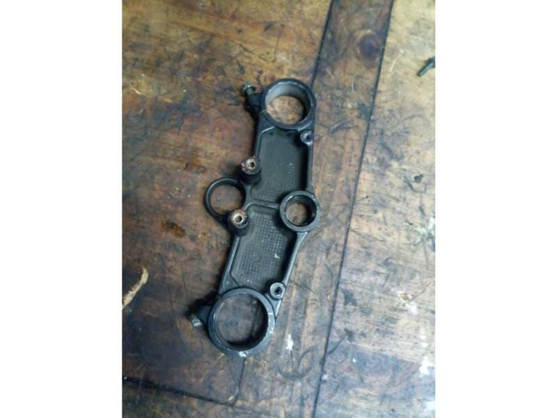 Té de fourche superieur Suzuki 600 GSXR SRAD js1ad 97-00 — photo 1/2