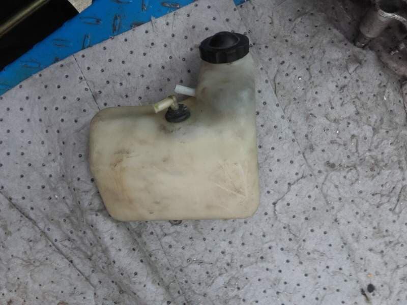 Vase d’expansion Honda 1100 GL goldwing sc02 — photo 3/3