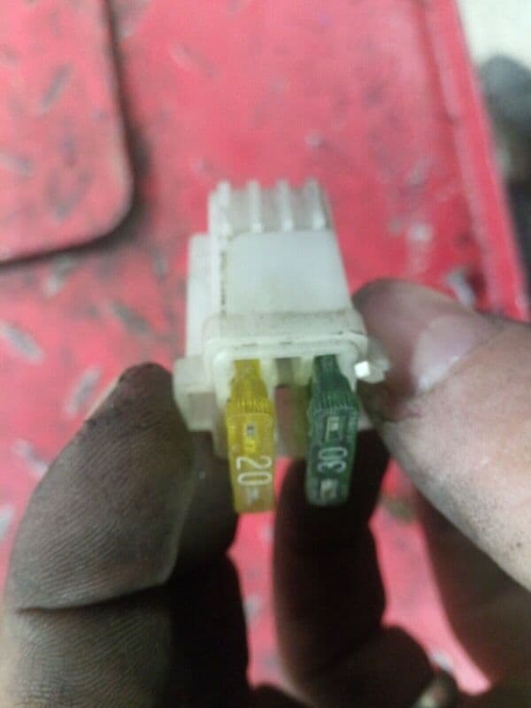 support fusibles Suzuki 650 LS Savage np41a — photo 2/2