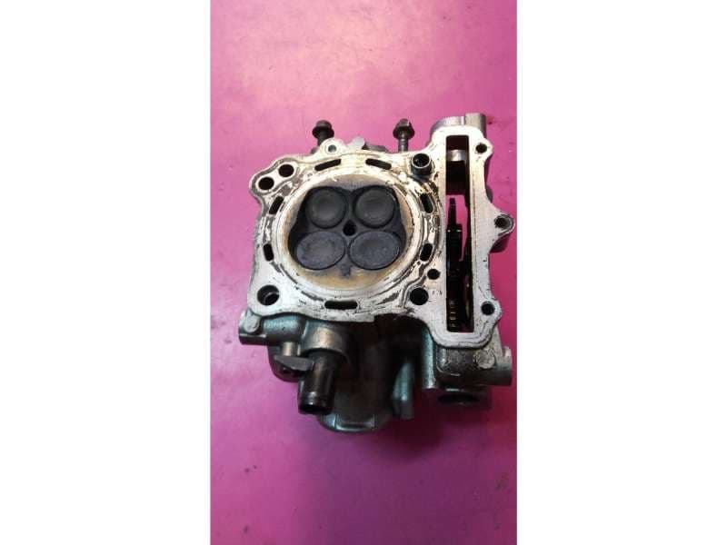 culasse arriere avec arbres a cames Suzuki 650 SV — photo 4/4