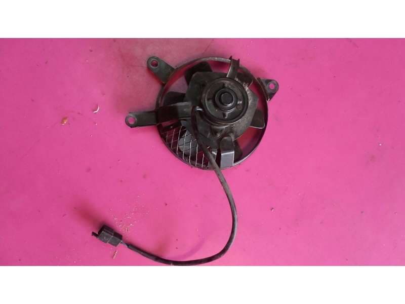 ventilateur Suzuki 650 SV 1 — photo 1/2