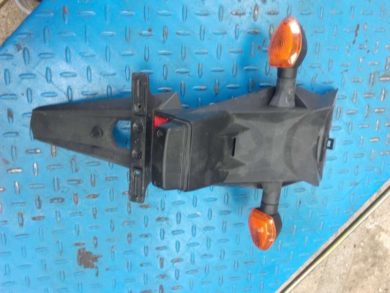 bavette arrière support de plaque clignotants Suzuki 750 GSR 07-16 — photo 1/5