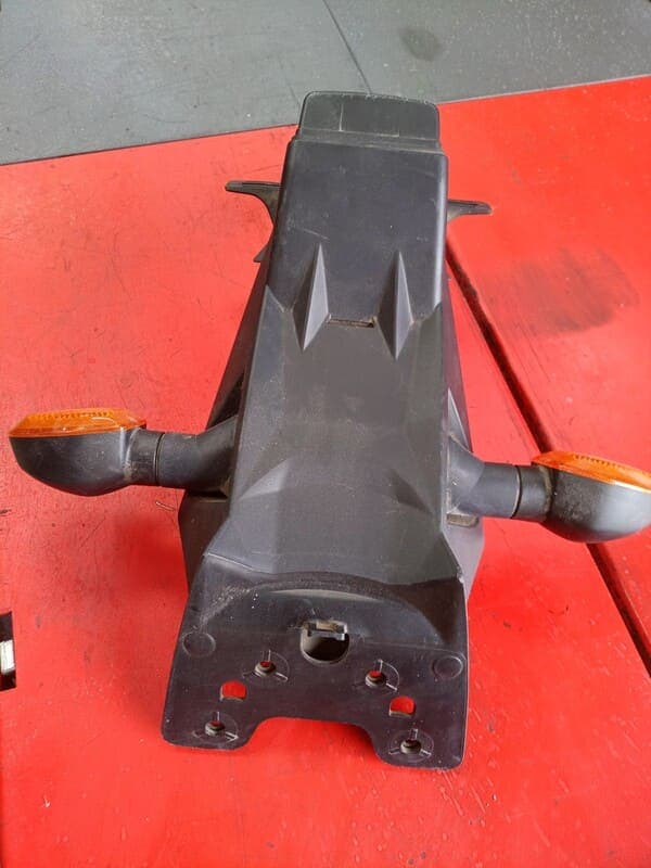 bavette arrière support de plaque clignotants Suzuki 750 GSR 07-16 — photo 4/5