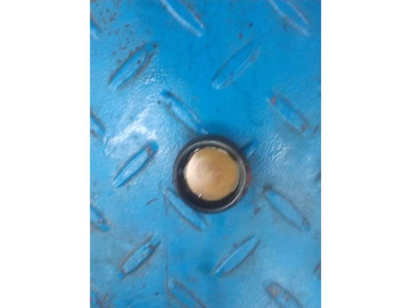 bouchon de couvre culasse cache culbuteur Suzuki 800 DR sr42a — photo 2/2
