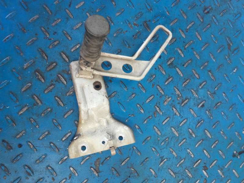 cale pied arrière droit Suzuki 800 DR sr42a — photo 1/1