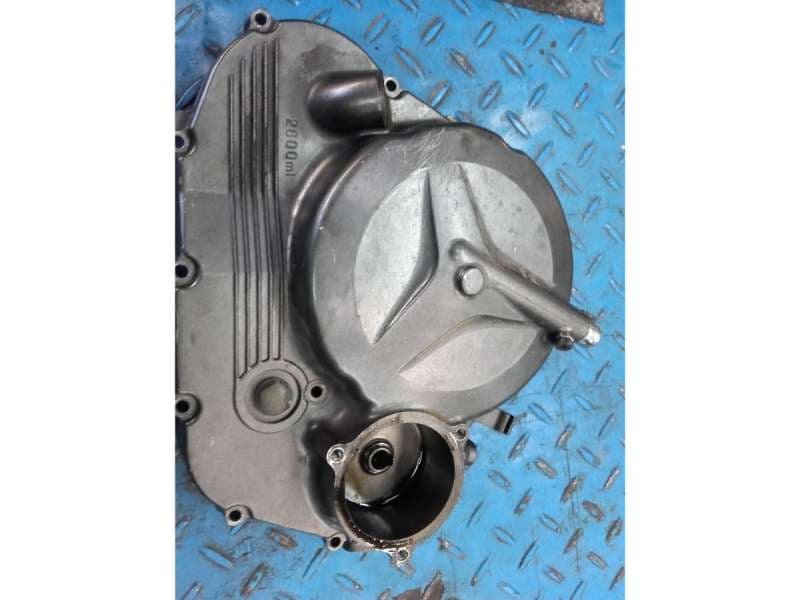 carter d’embrayage Suzuki 800 DR sr42a — photo 1/2