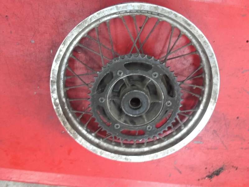 jante arriere Suzuki 800 DR sr42a — photo 1/3