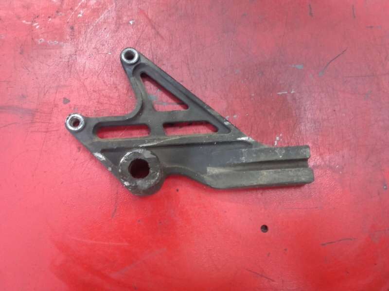platine de support étrier de frein arrière Suzuki 800 DR sr42a — photo 1/1