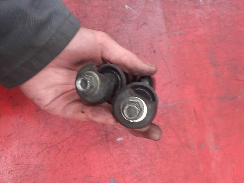 pontets de gudon Suzuki 800 DR sr42a — photo 3/3