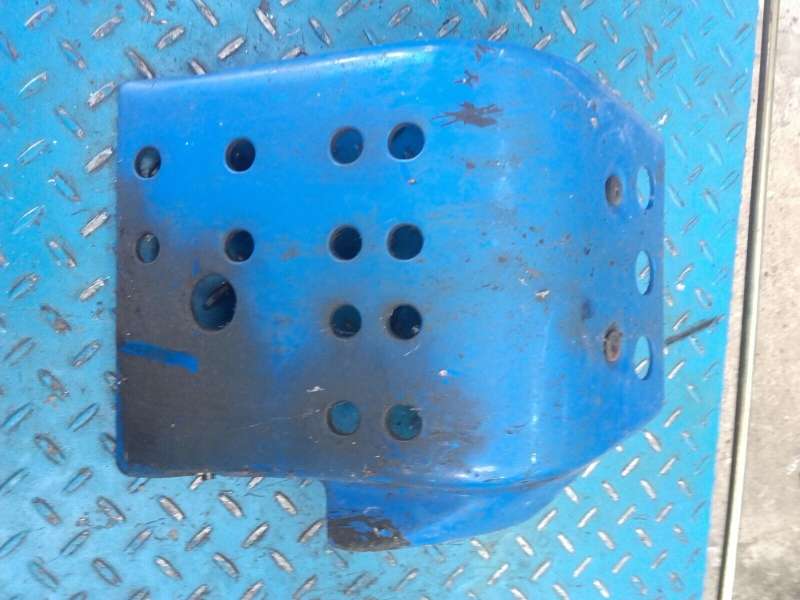 sabot de protection moteur Suzuki 800 DR sr42a — photo 1/2