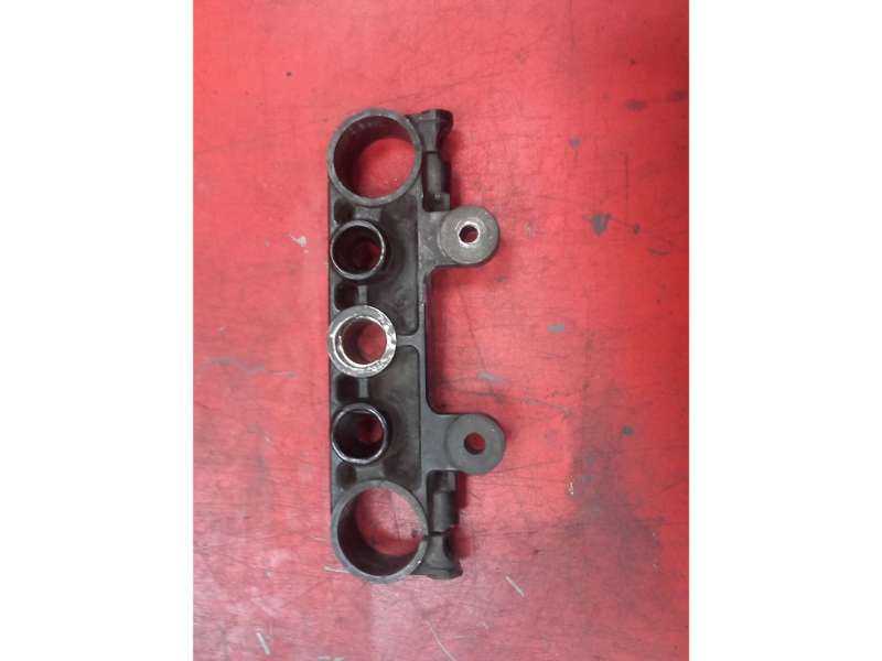 té de fourche supérieur Suzuki 800 DR sr42a — photo 2/2