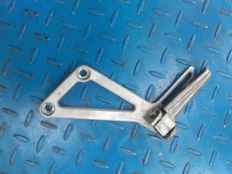 Platine de cale pied arrière gauche Aprilia 125 Pegaso GQ — photo 2/2