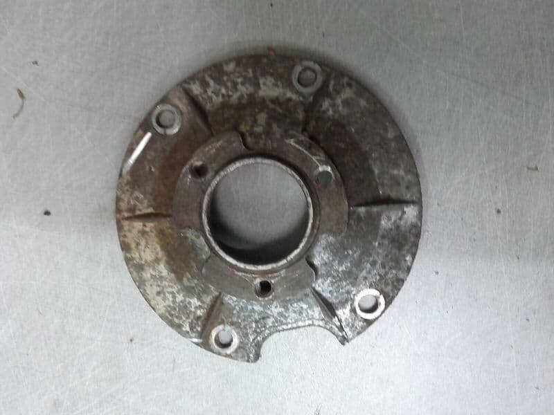 Platine support stator alternateur carter vilebrequin Aprilia 125 Pegaso GQ — photo 1/2