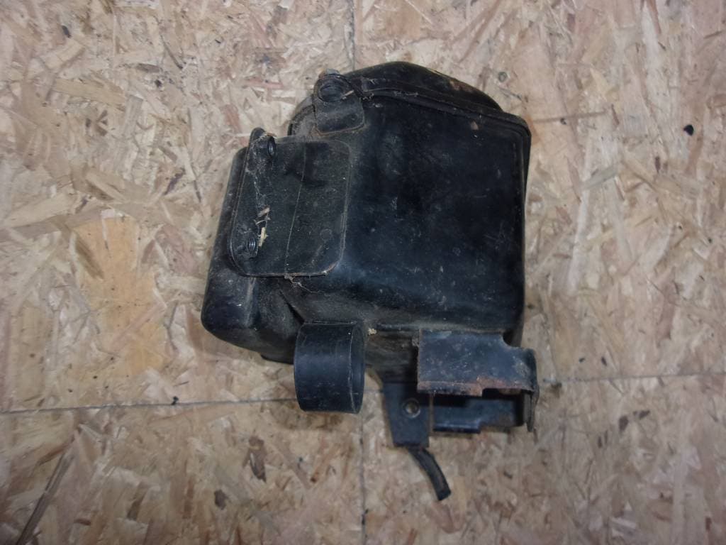 boite a air Honda 125 CB s3 1976 — photo 1/3