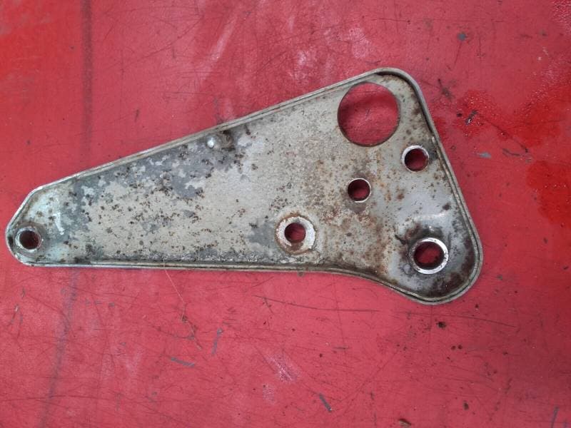 platine de cale pied droit Suzuki 650 GS 1981 — photo 2/2