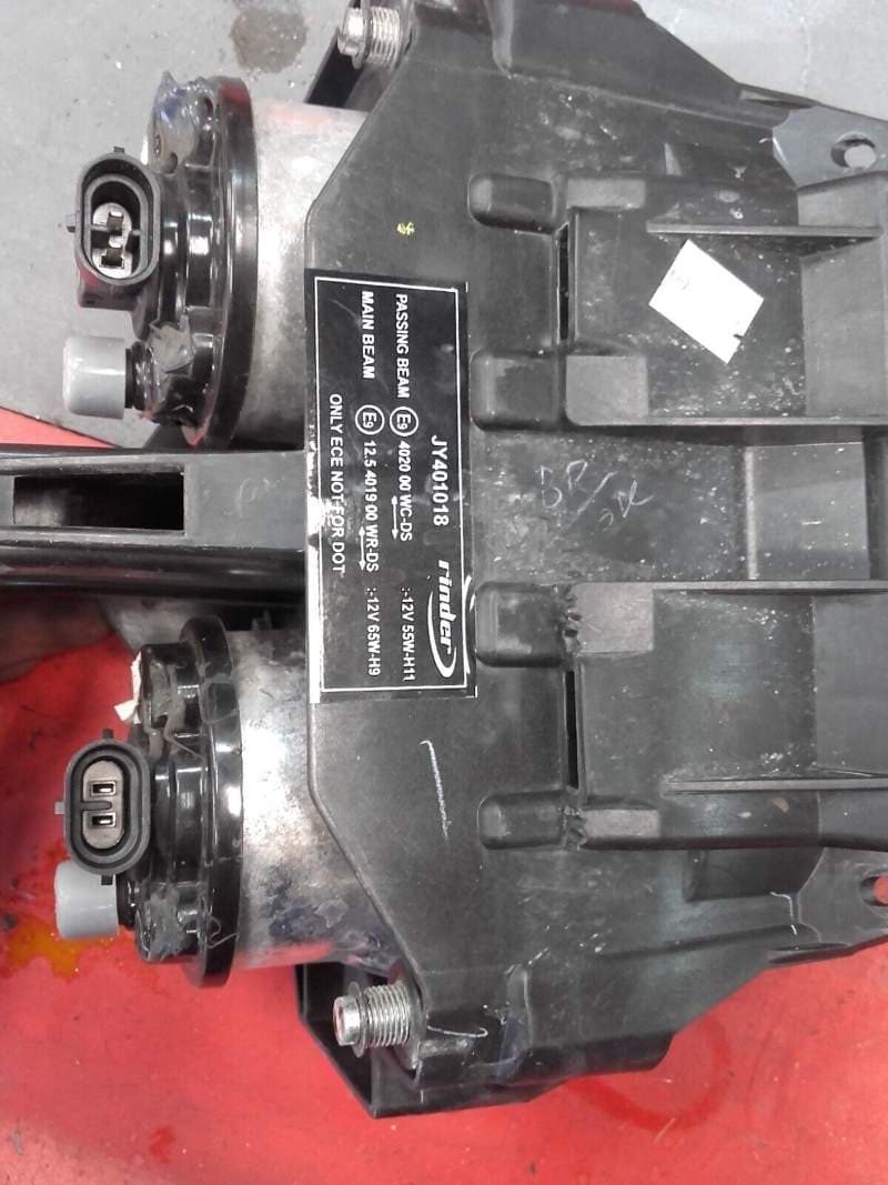 bloc optique de phare avant KTM 125 RC 14-20 — photo 3/3