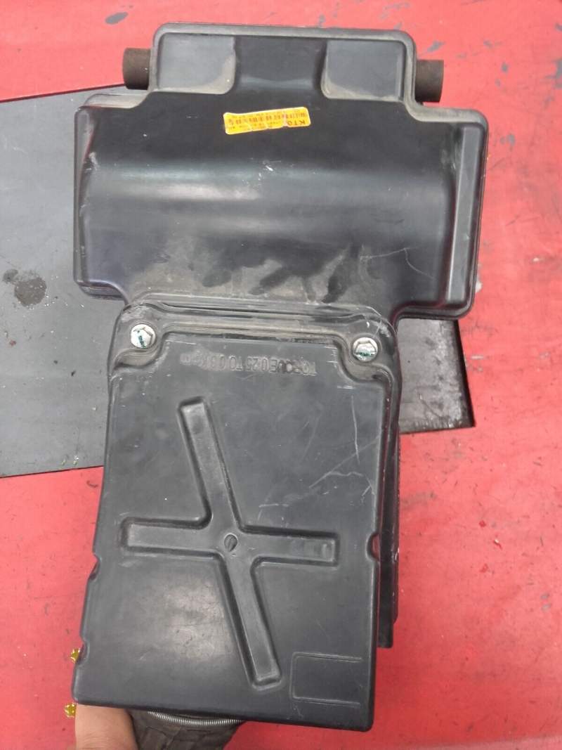 boite a filtre a air KTM 125 RC 14-20 — photo 3/3