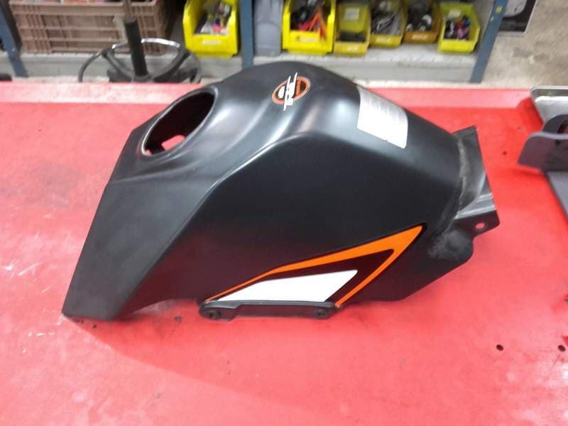 carénage cache réservoir KTM 125 RC 14-20 — photo 1/4