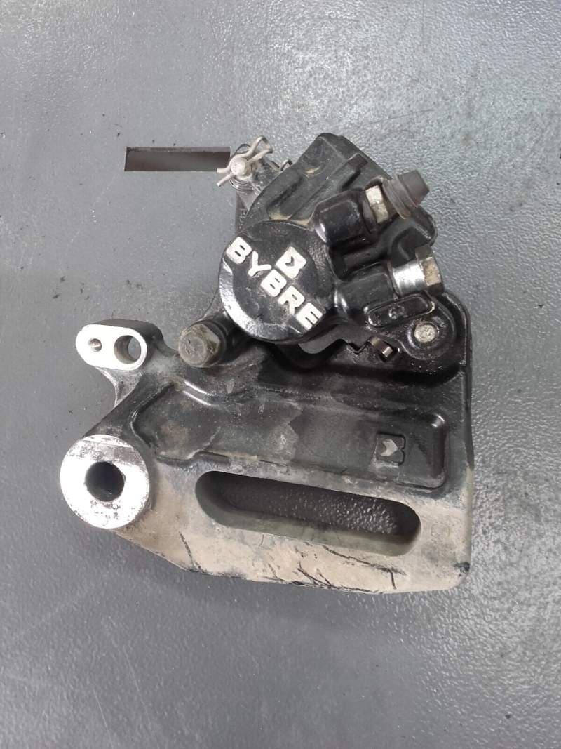 étrier de frein arrière avec platine de support KTM 125 RC 14-20 — photo 1/3