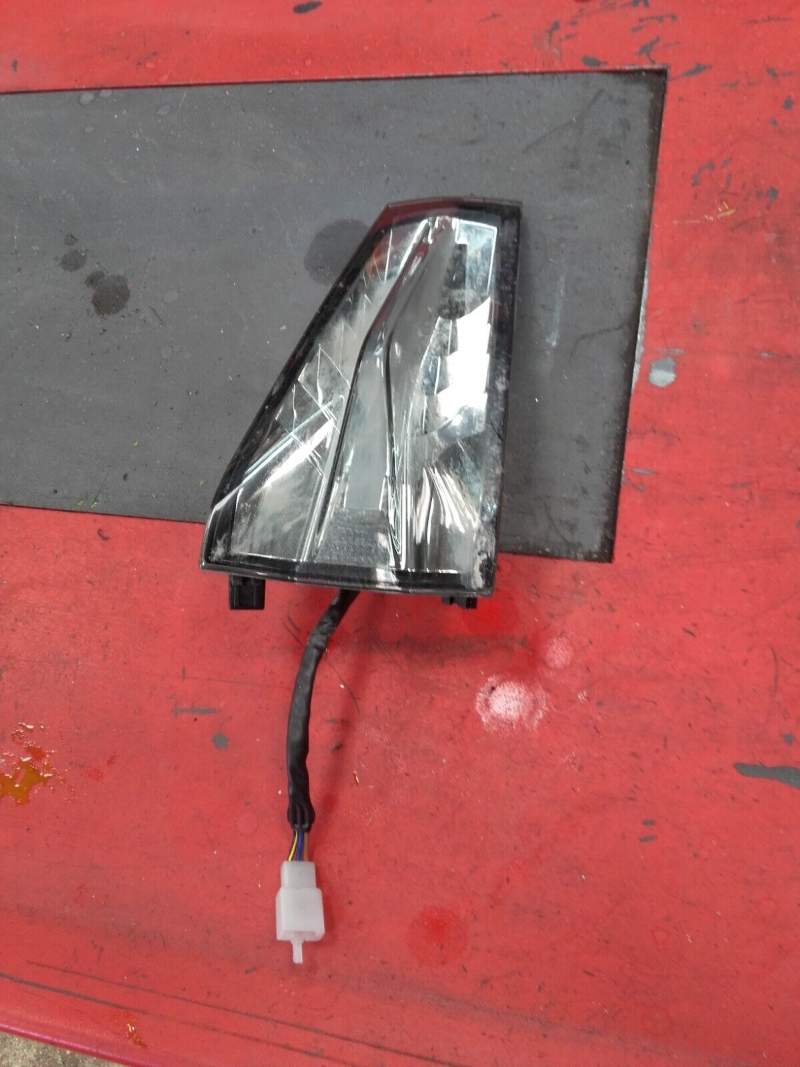 feu arrière KTM 125 RC 14-20 — photo 1/2
