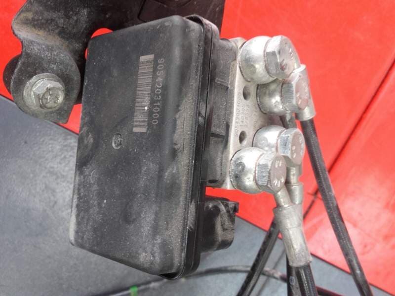 module centrale ABS KTM 125 RC 14-20 — photo 2/2