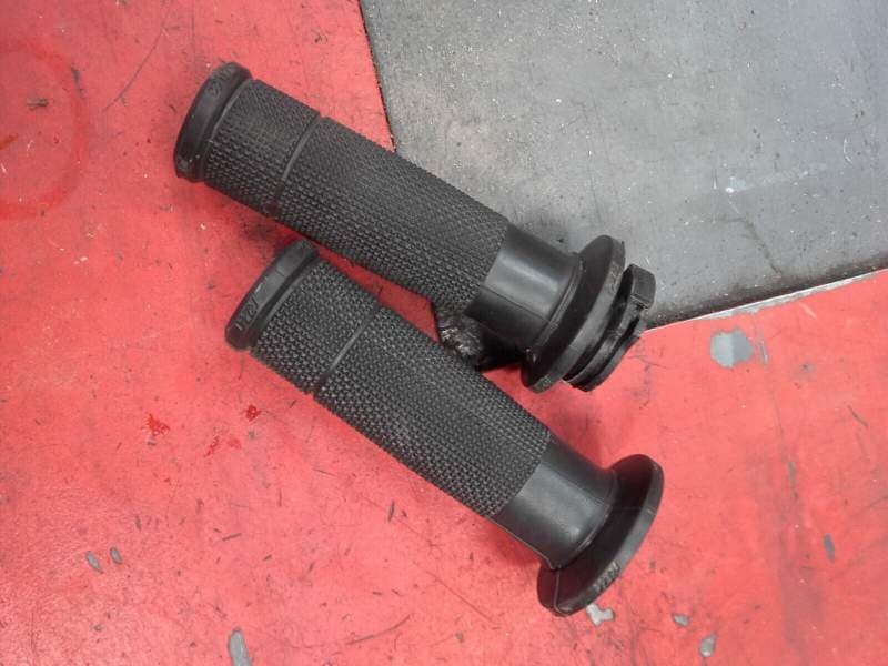 poignée d’accélérateur revêtements de guidon KTM 125 RC 14-20 — photo 1/1