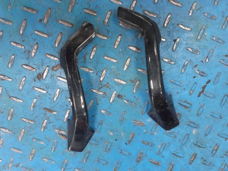 Poignées passager coque arrière droite et gauche BMW K100 — photo 2/2