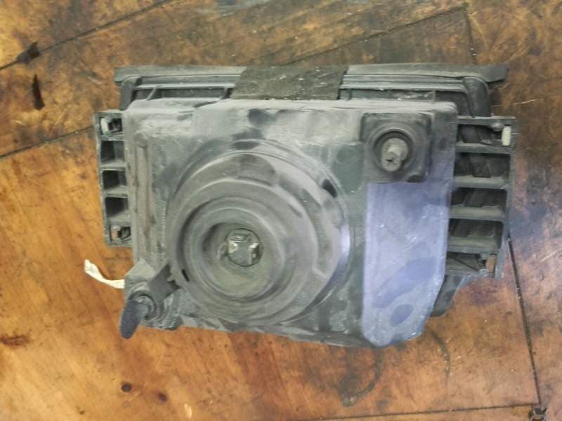 bloc optique de phare avant Suzuki 750 GSXF gr78a — photo 2/2