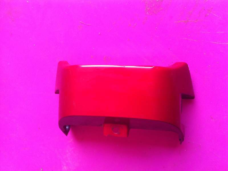 Carenage coque arrière sous feu Suzuki 750 GSXF gr78a — photo 1/1