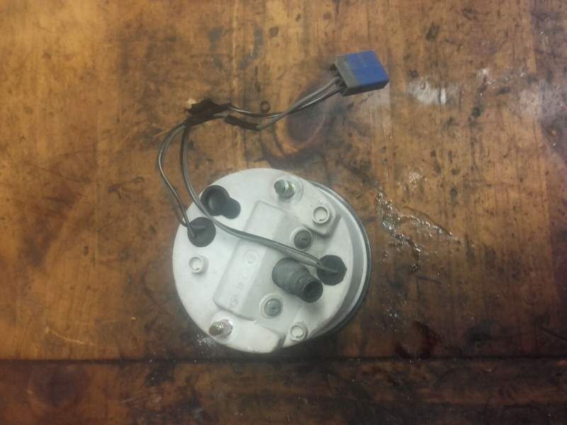 compteur de vitesse Suzuki 750 GSXF gr78a — photo 2/2