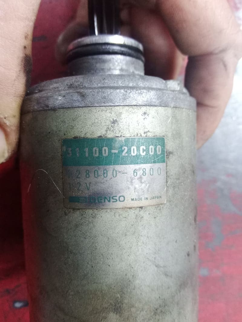 démarreur 31100-20c00 Suzuki 750 GSXF gr78a — photo 3/3