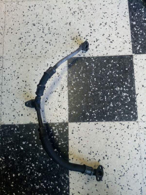 durite d’huile moteur Suzuki 750 GSXF gr78a — photo 1/1