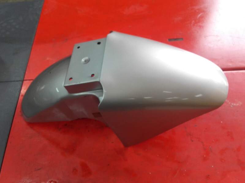 garde boue avant Suzuki 750 GSXF gr78a