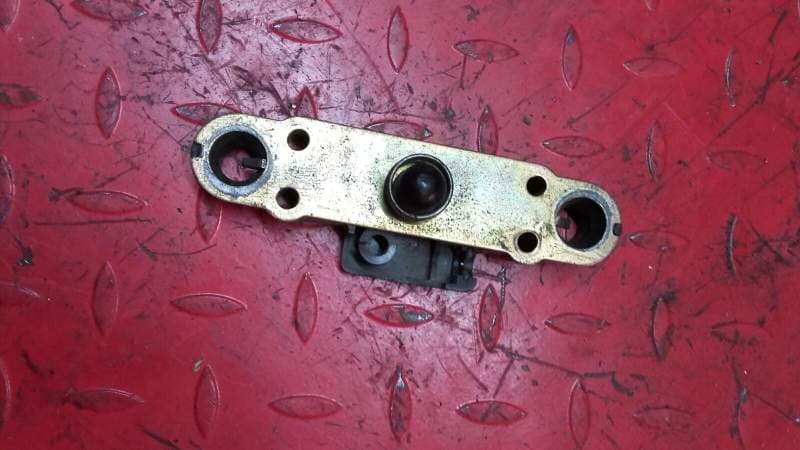 mecanisme d’ouverture de selle Suzuki 750 GSXF gr78a — photo 1/1