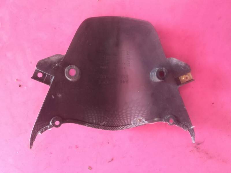 carenage plastique cache compteur tete de fourche Suzuki 1000 TLS — photo 2/2