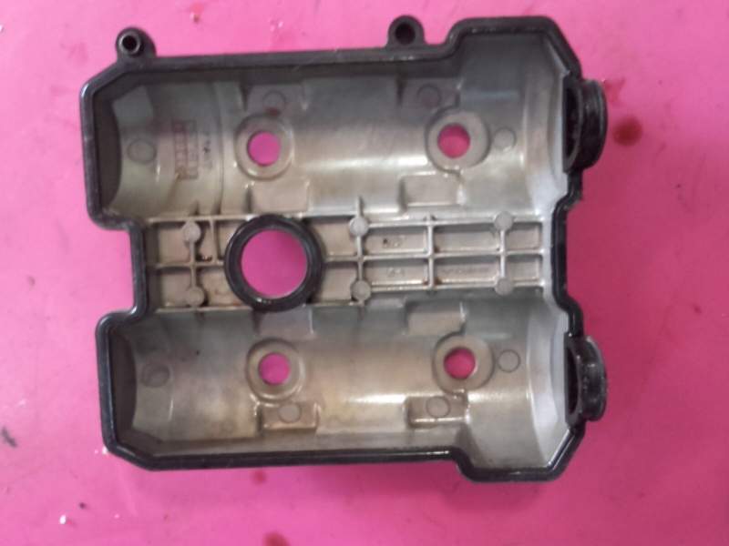 couvre culasse avant cache culbuteur Suzuki 1000 TLS — photo 2/2